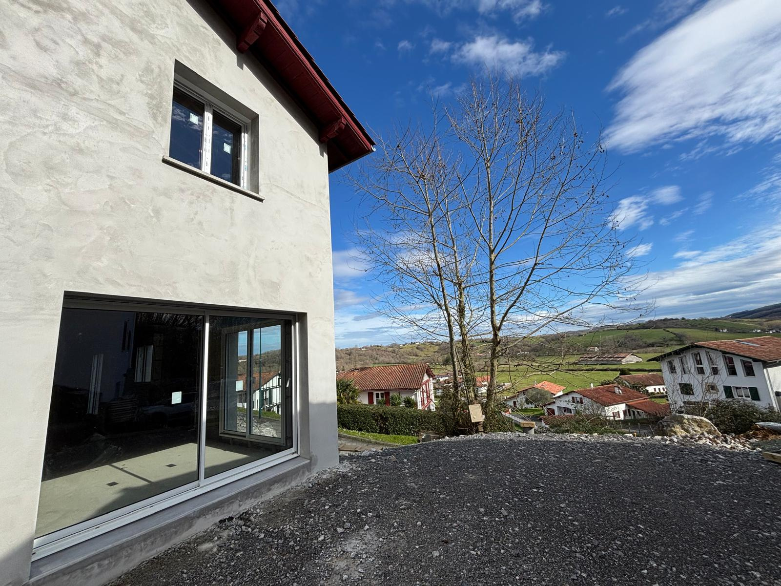 EXCLUSIVITÉ Maison hors d'eau hors d'air avec vue campagne