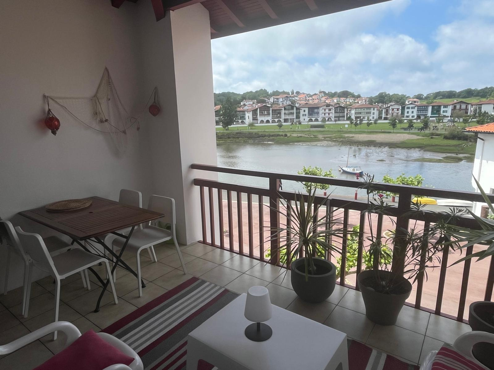 SOCOA : grand Studio avec terrasse